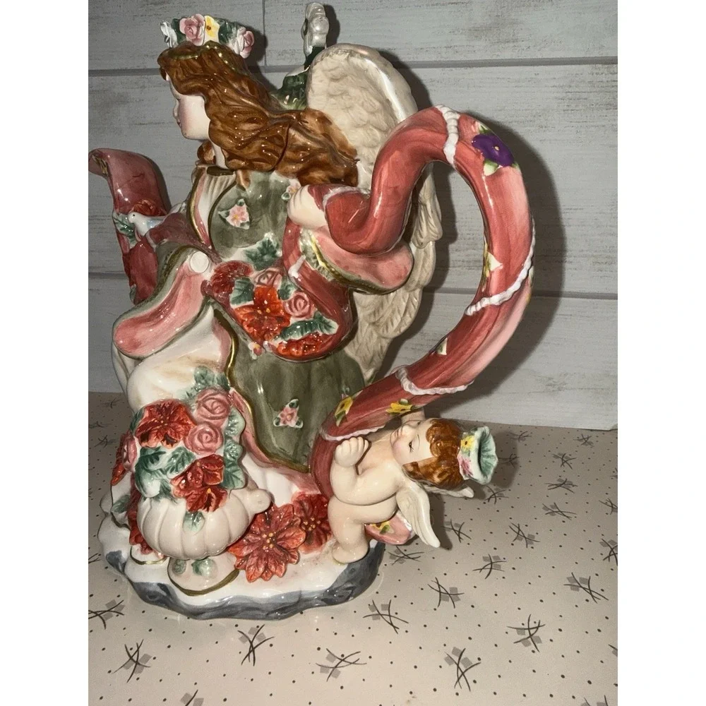 Vintage‎ Angel Cherub Christmas Tree Ceramic Teapot Holiday Floral Decorative